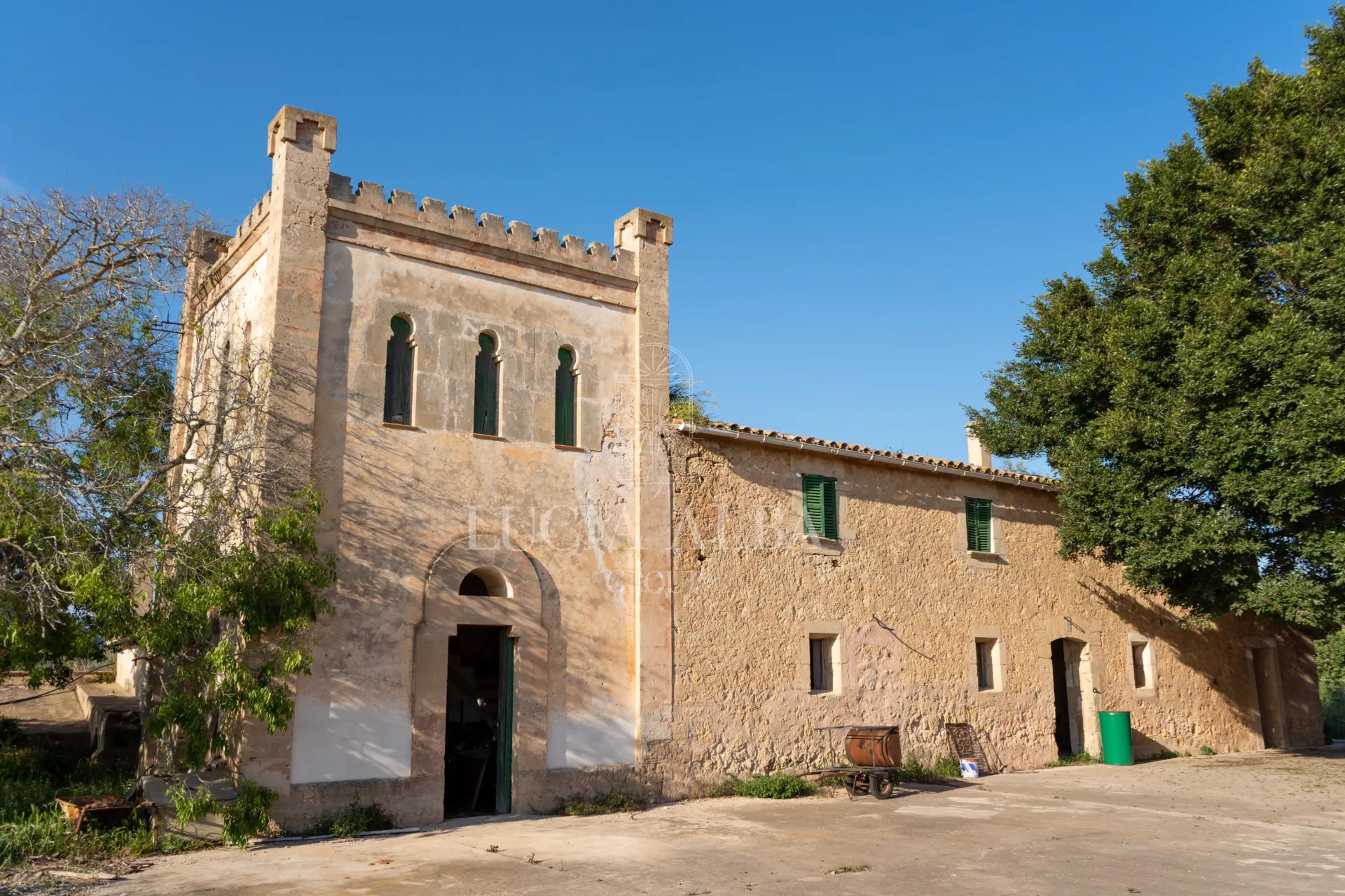 Rustic, agricultural and industrial finca in Son Sant Jordi of 93,000 m²